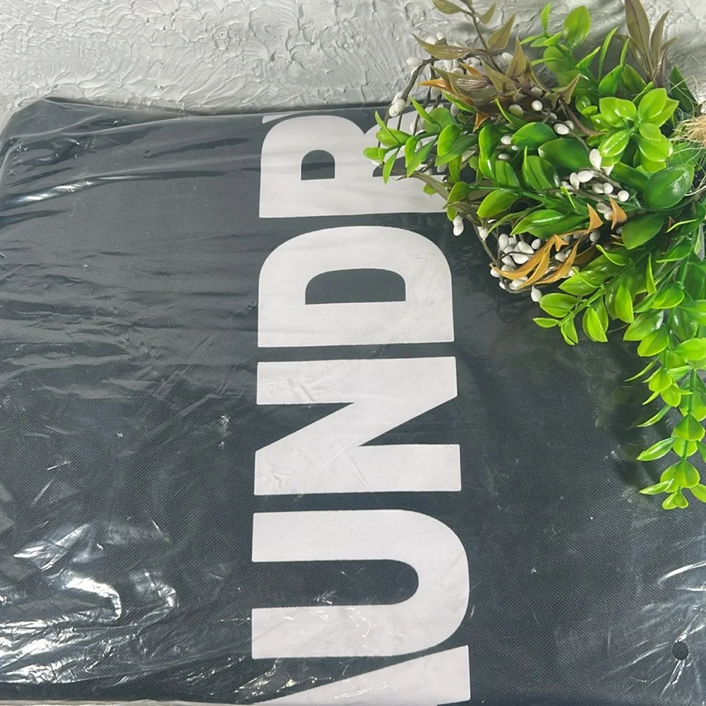 NWT Laundry Tote Bag/ Storage Black and White Foldable with Handles Laundry Bag